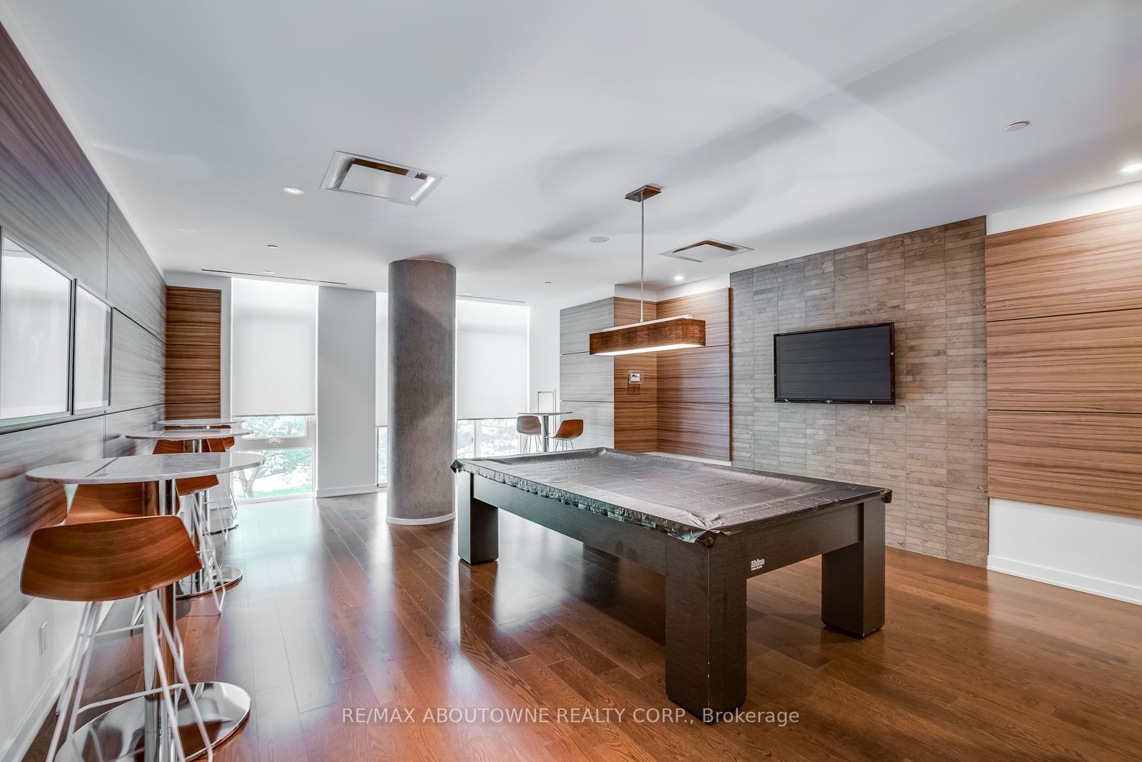75 St Nicholas St, #1406