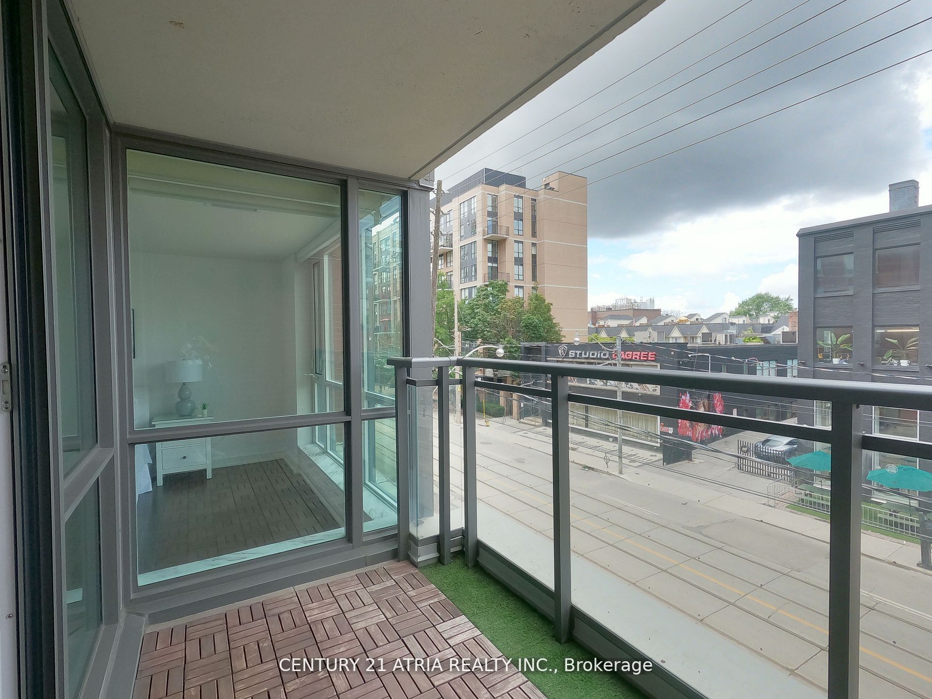 775 King St W, #212