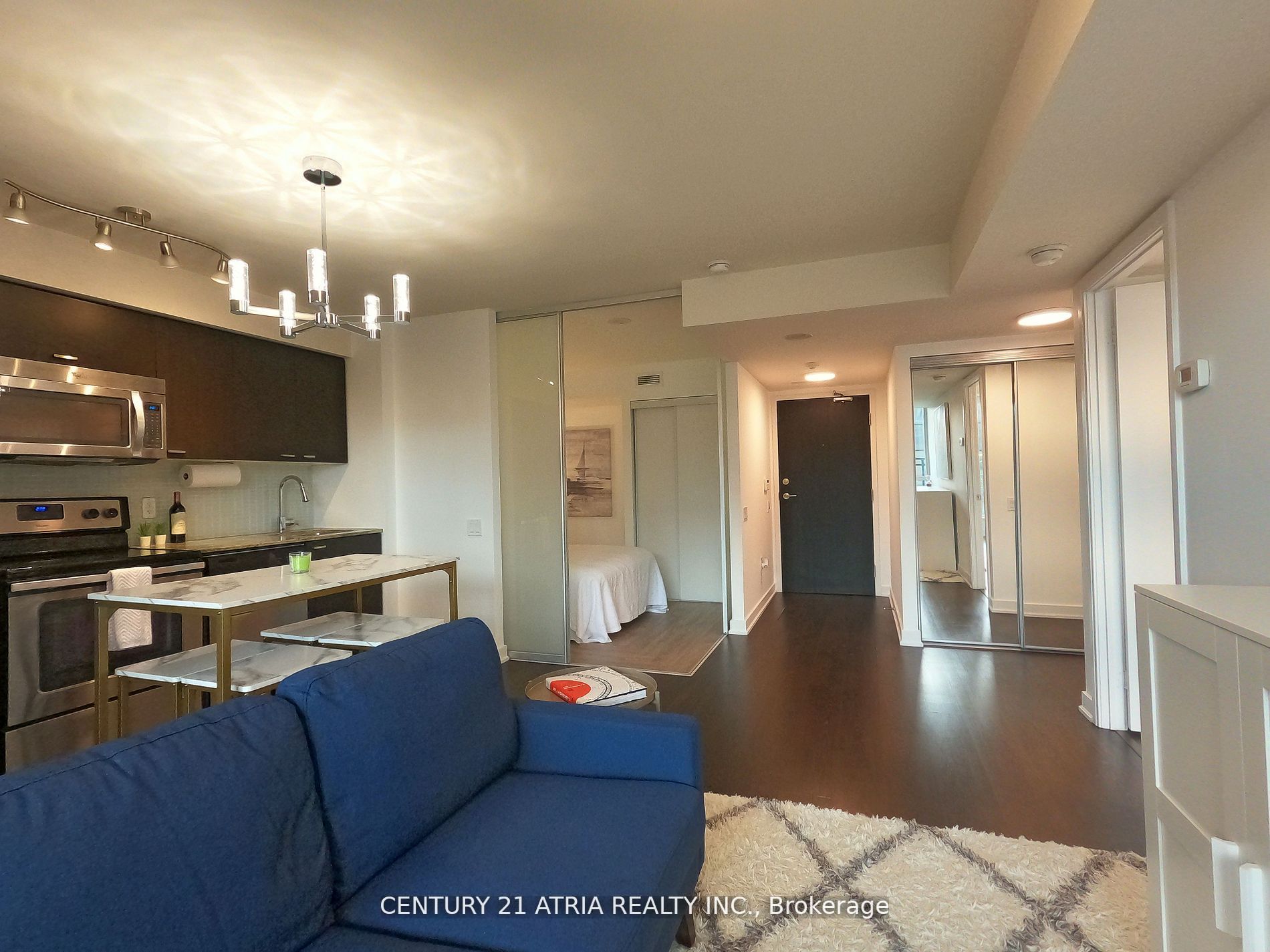 775 King St W, #212