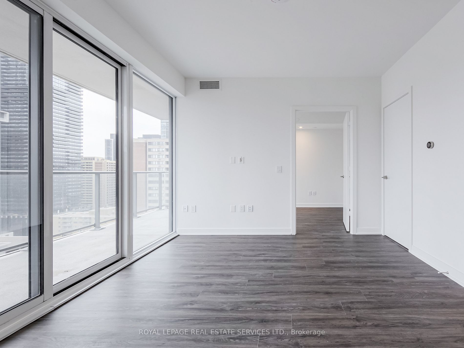 8 Gloucester St, #2006