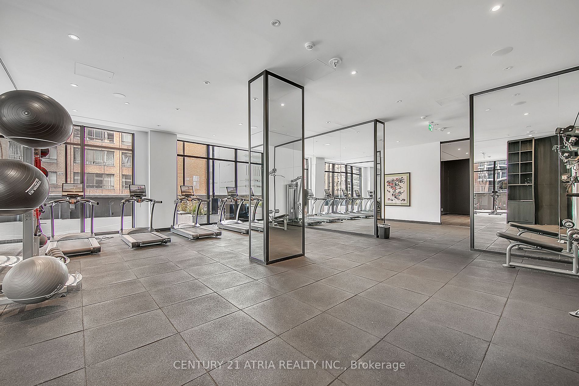 20 Edward St, #624