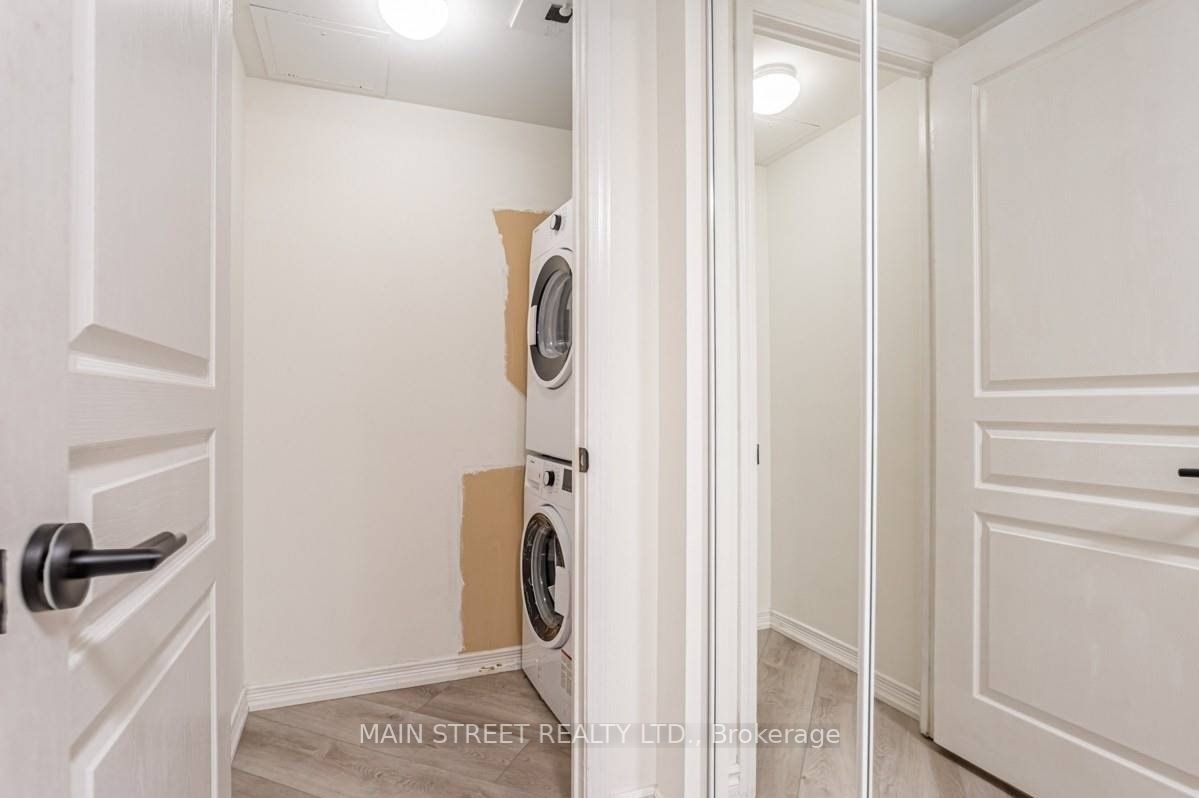 509 Beecroft Rd, #816