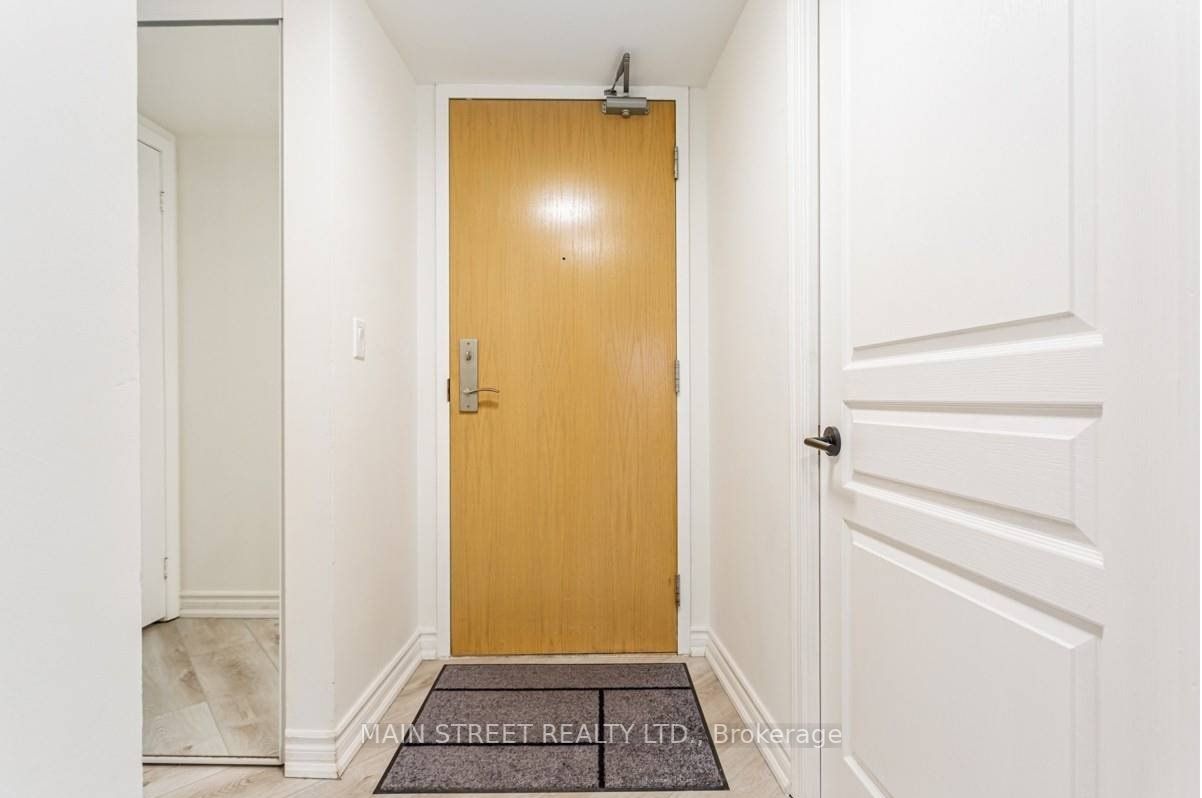 509 Beecroft Rd, #816