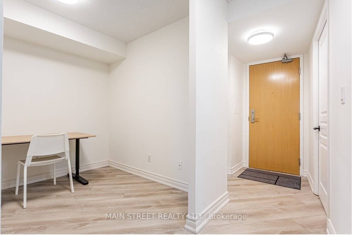 509 Beecroft Rd, #816