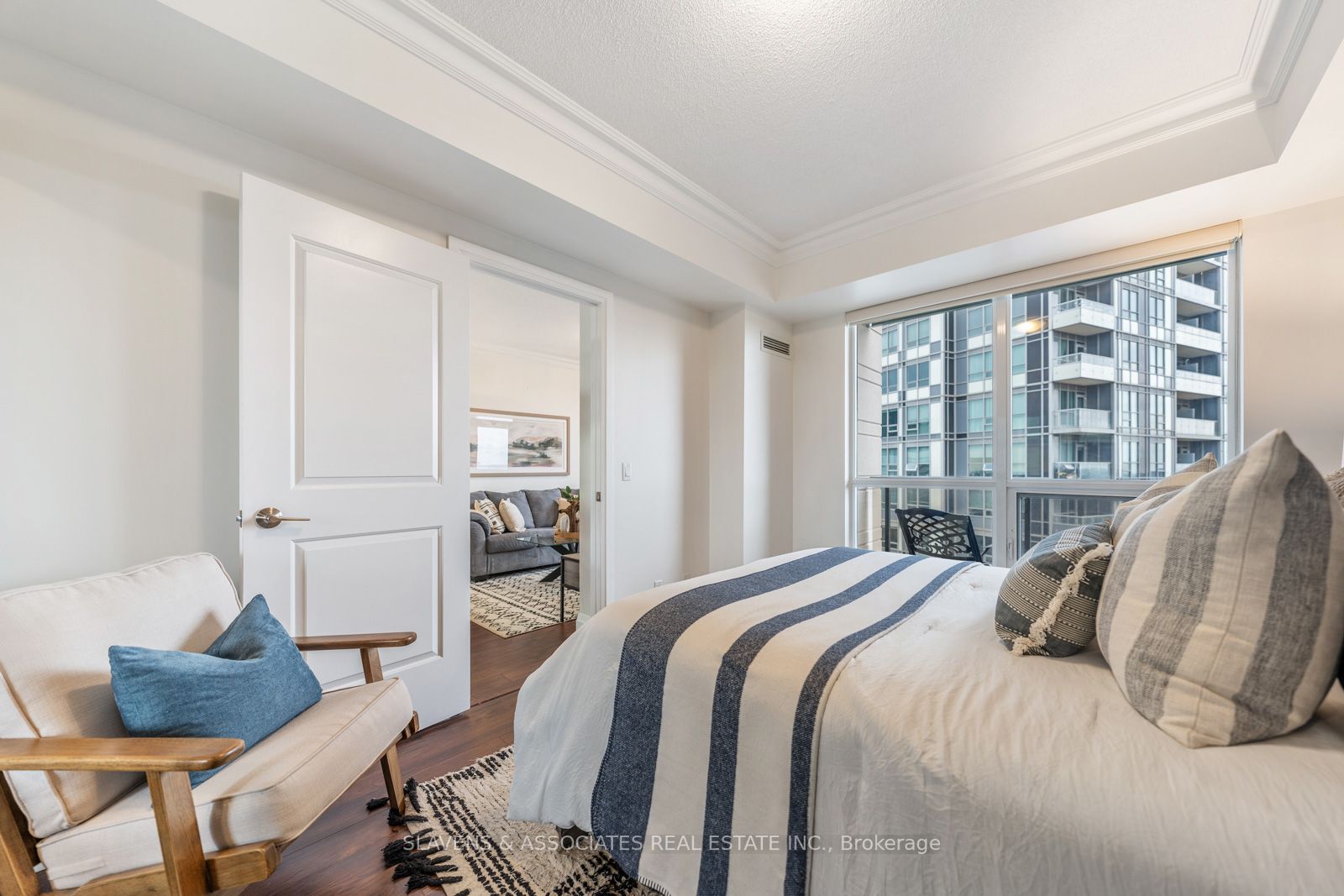 100 Harrison Garden Blvd, #1521