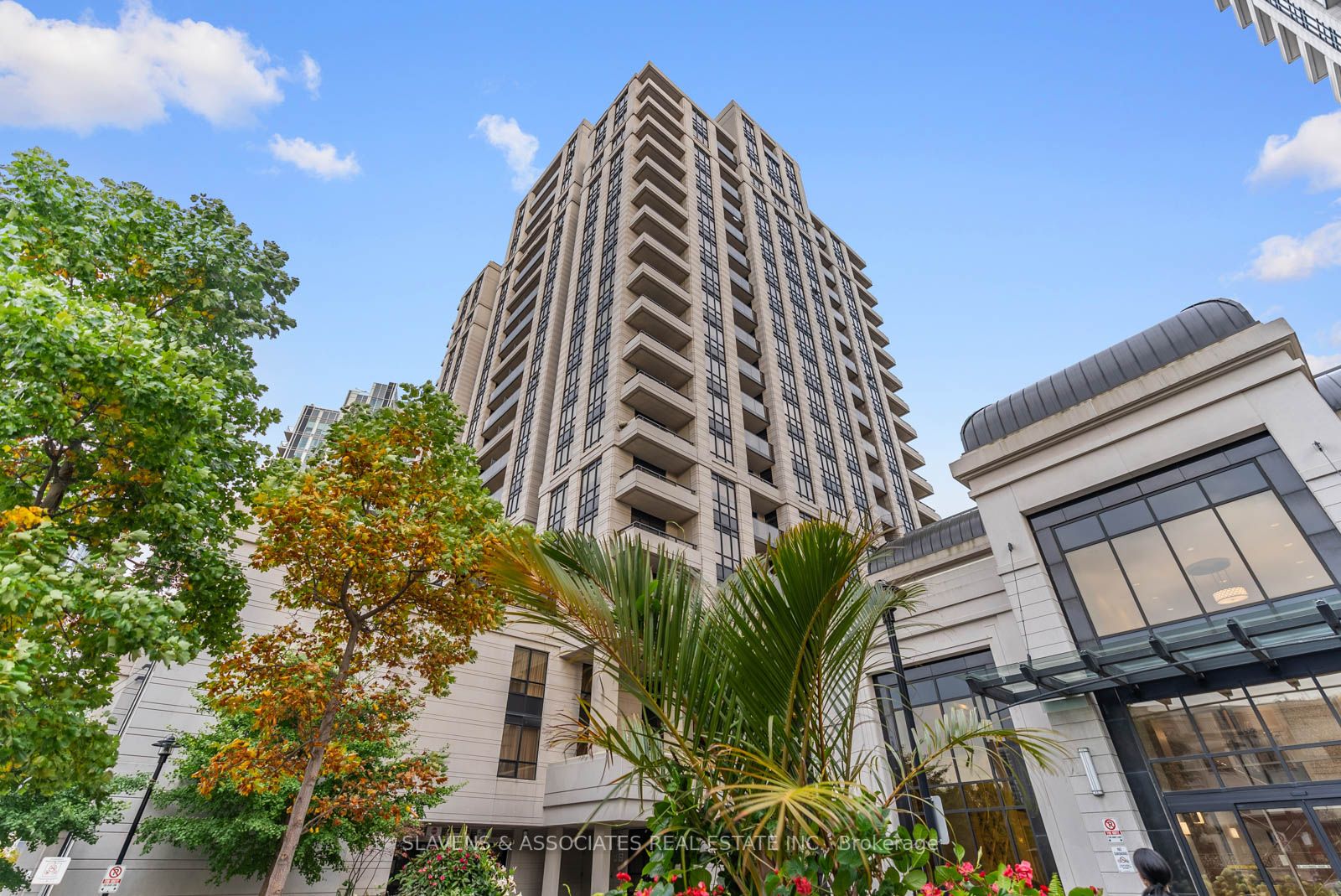 100 Harrison Garden Blvd, #1521