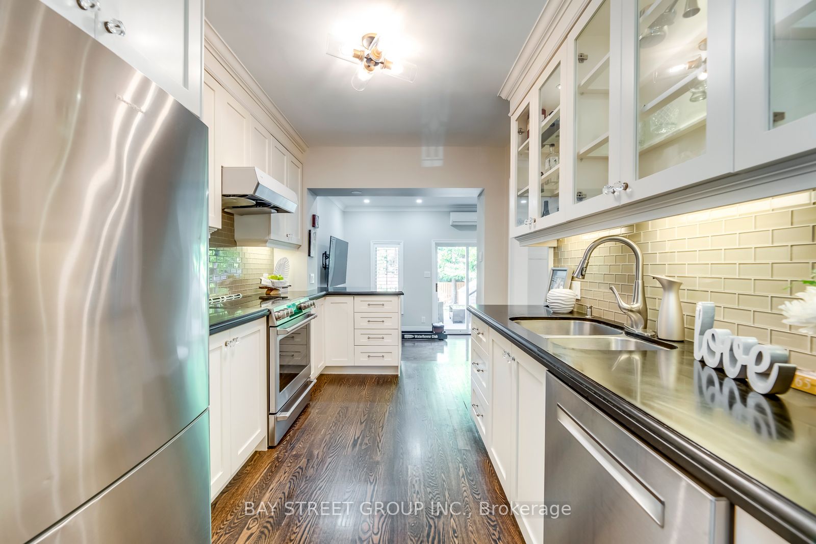 294 St Clements Ave