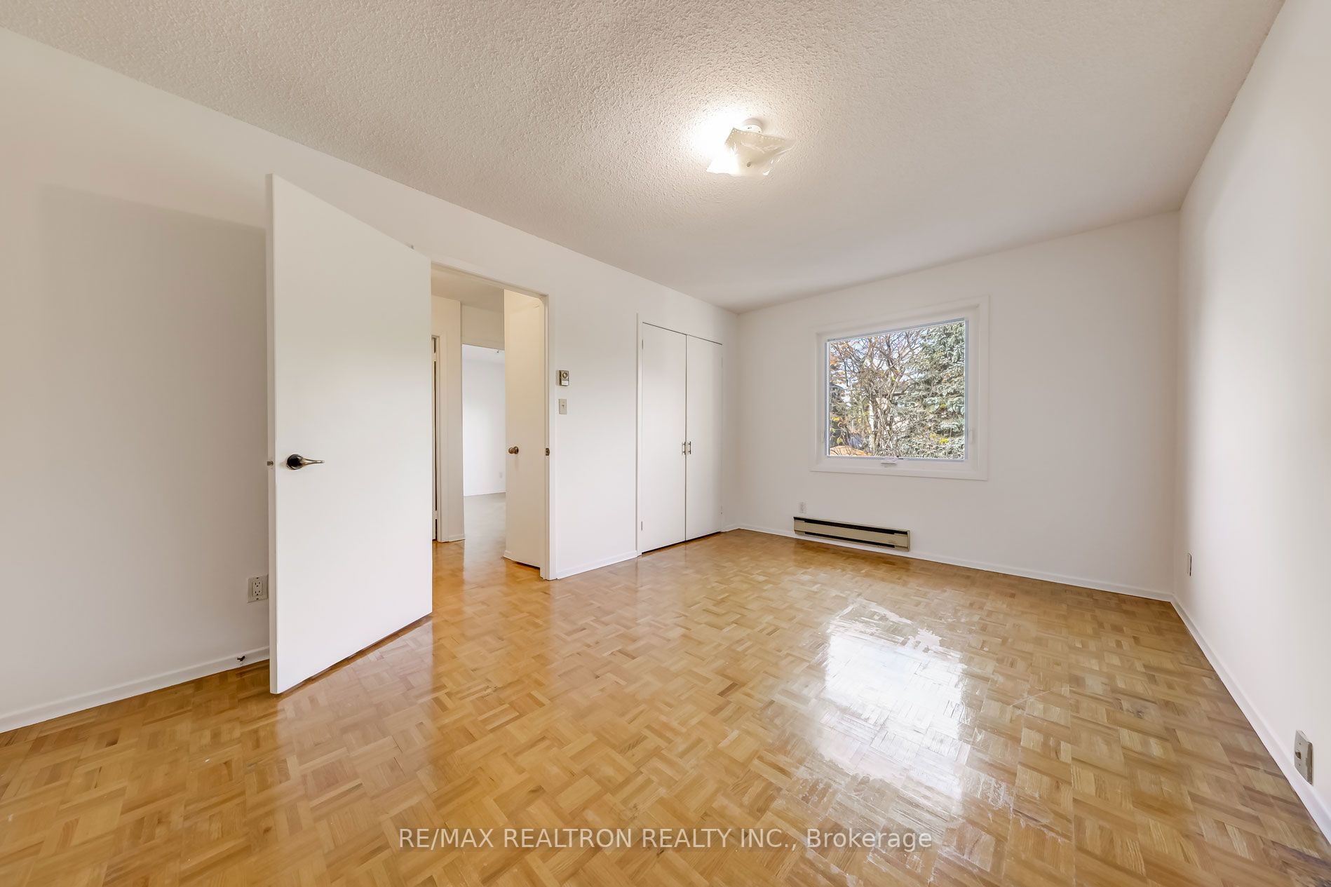 136 Glen Park Ave