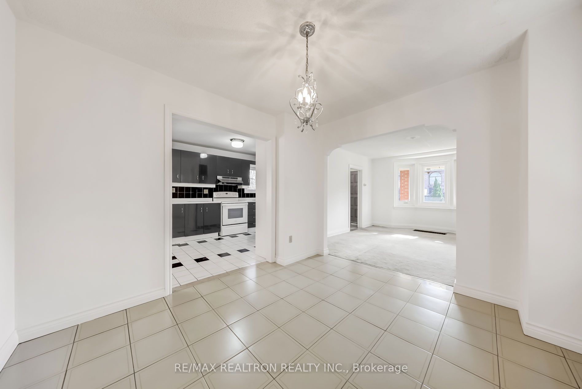 136 Glen Park Ave