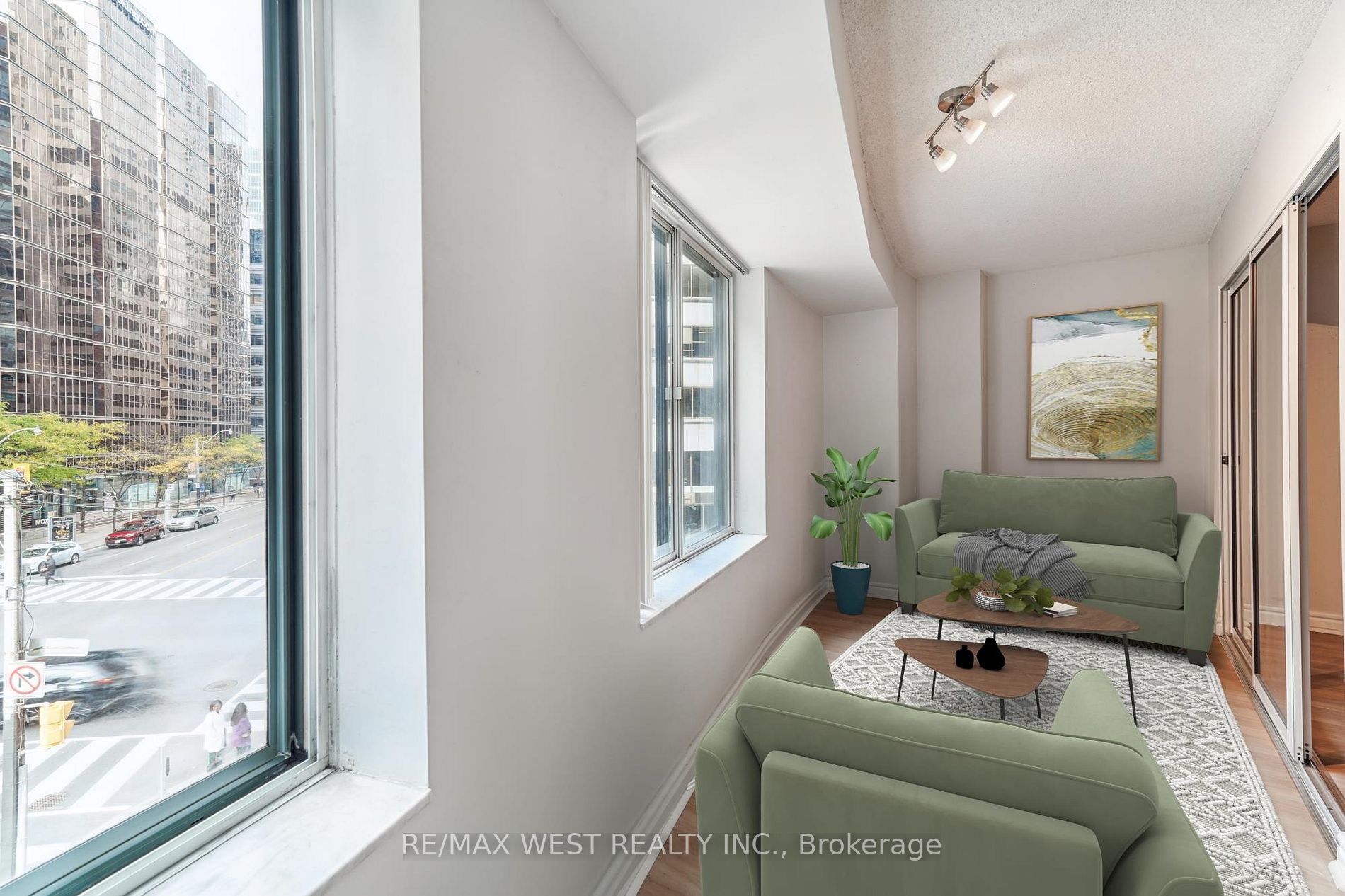 33 University Ave, #303