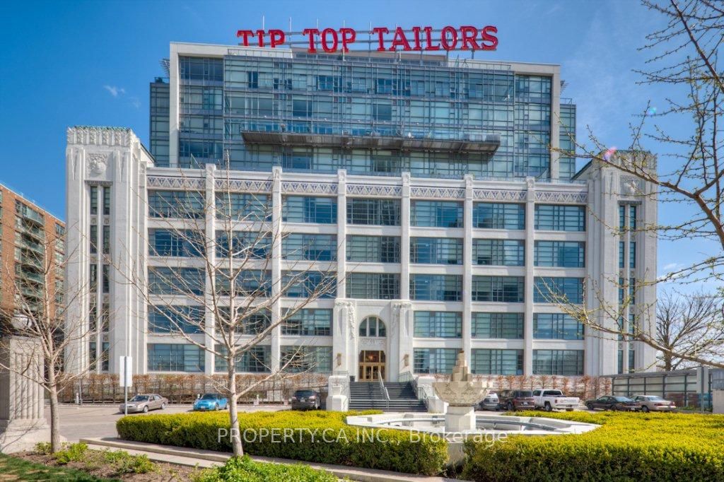 637 Lake Shore Blvd, #820