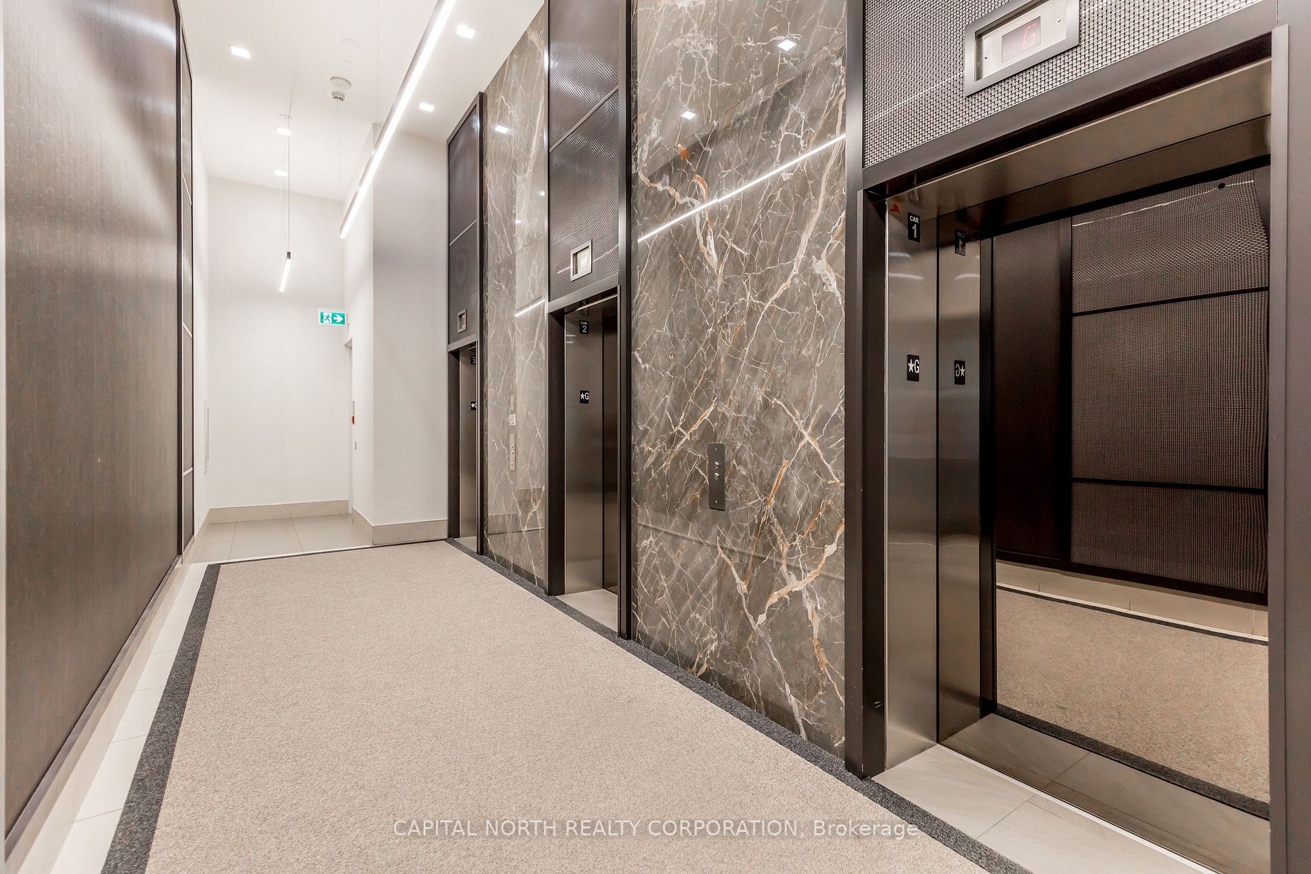 23 Glebe Rd W, #206
