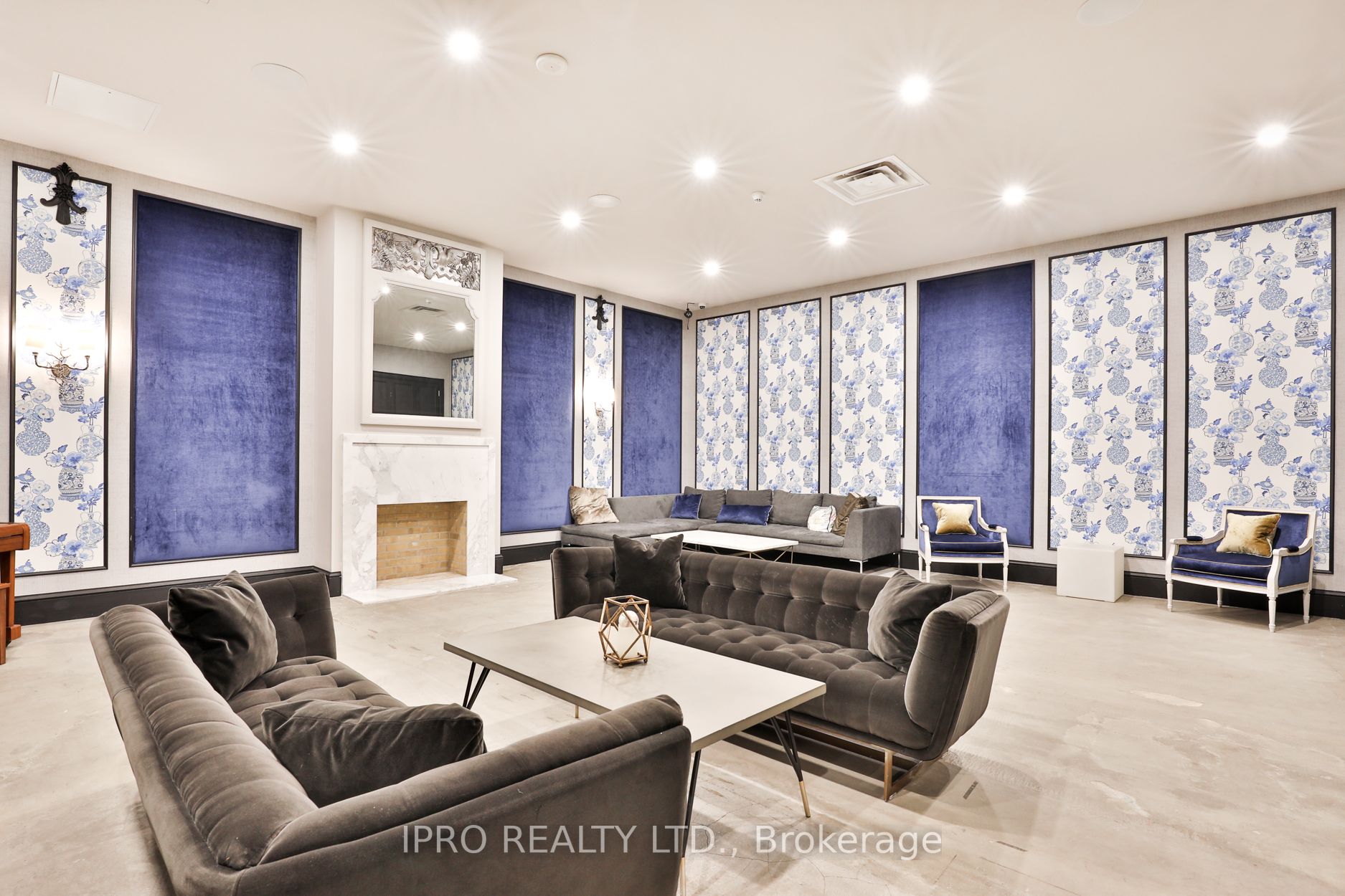 637 Lake Shore Blvd W, #408
