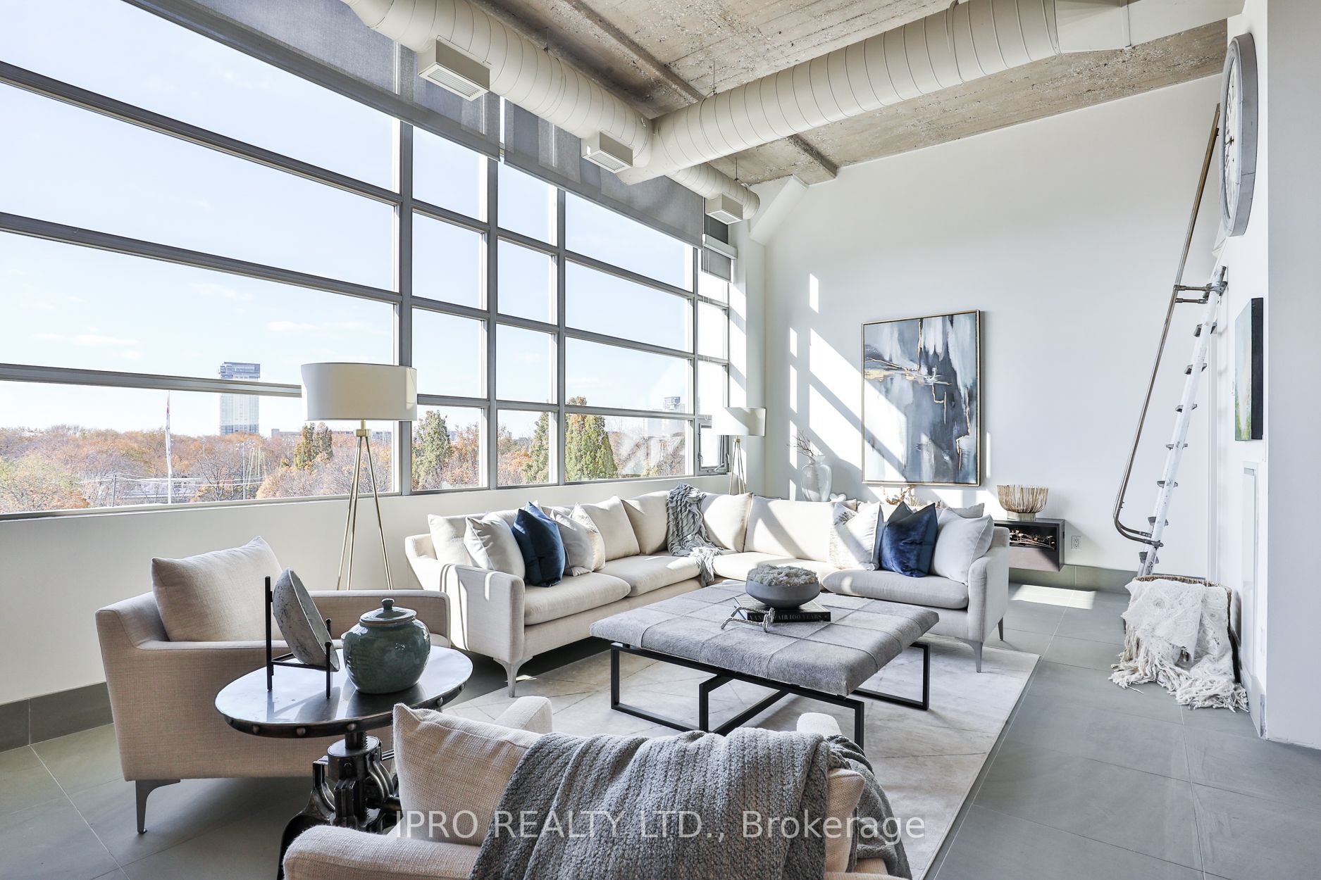 637 Lake Shore Blvd W, #408