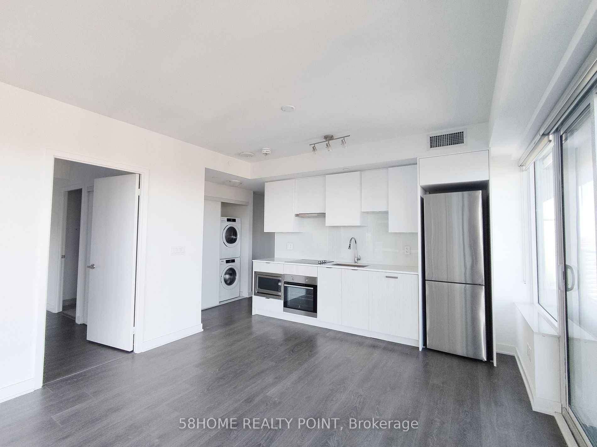 99 Broadway Ave, #2604 Nt