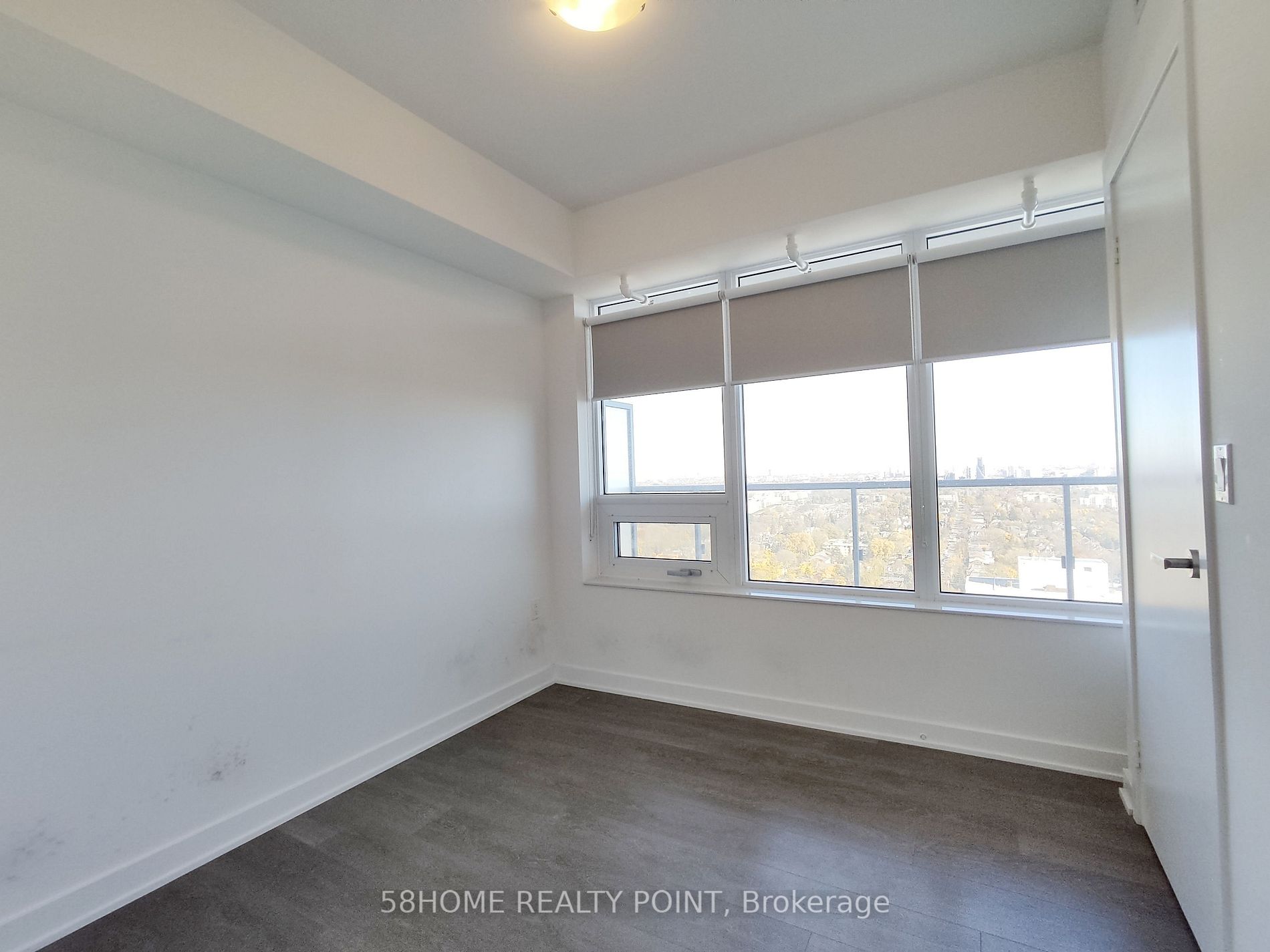 99 Broadway Ave, #2604 Nt