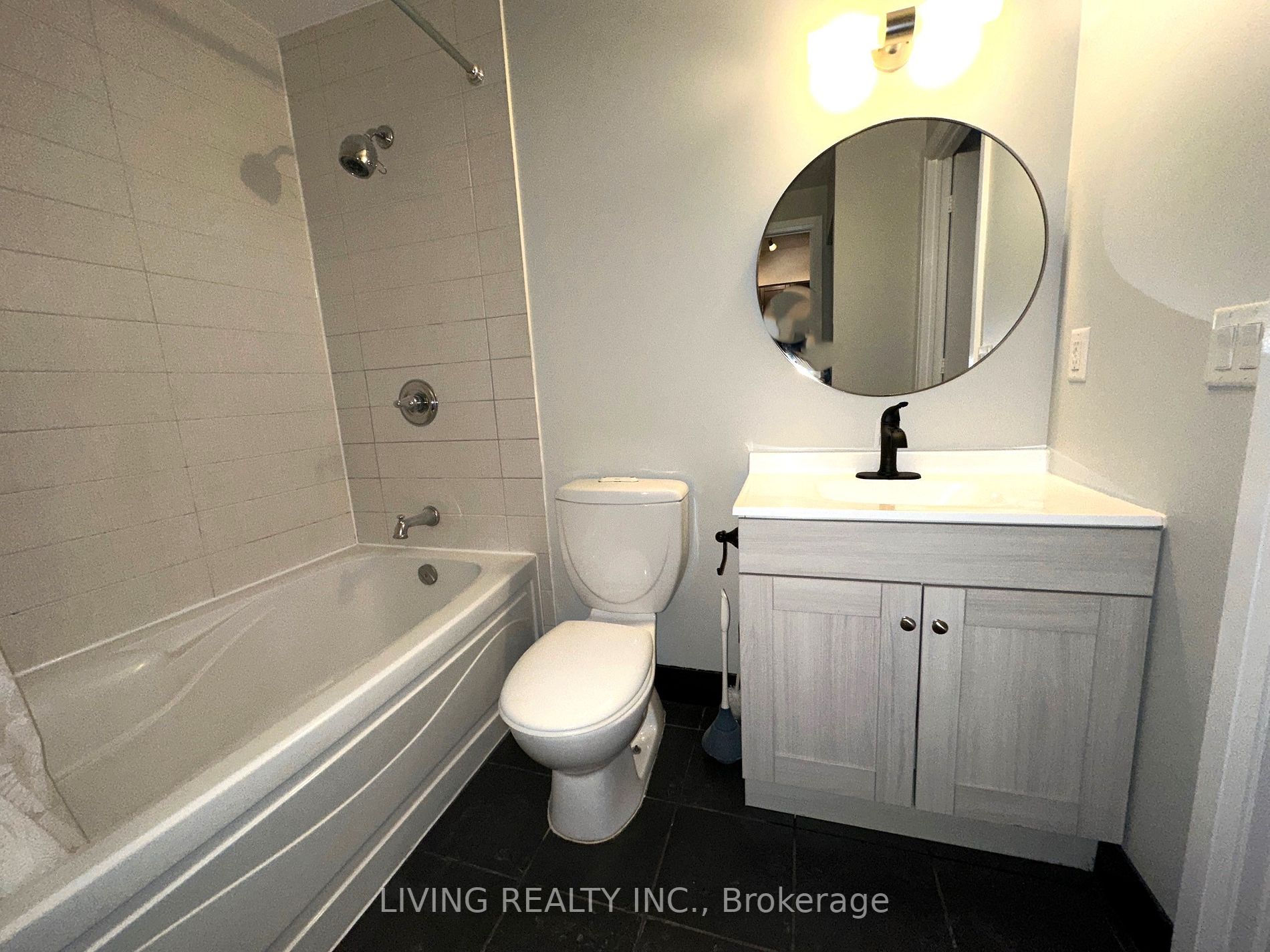 2191 Yonge St, #3903