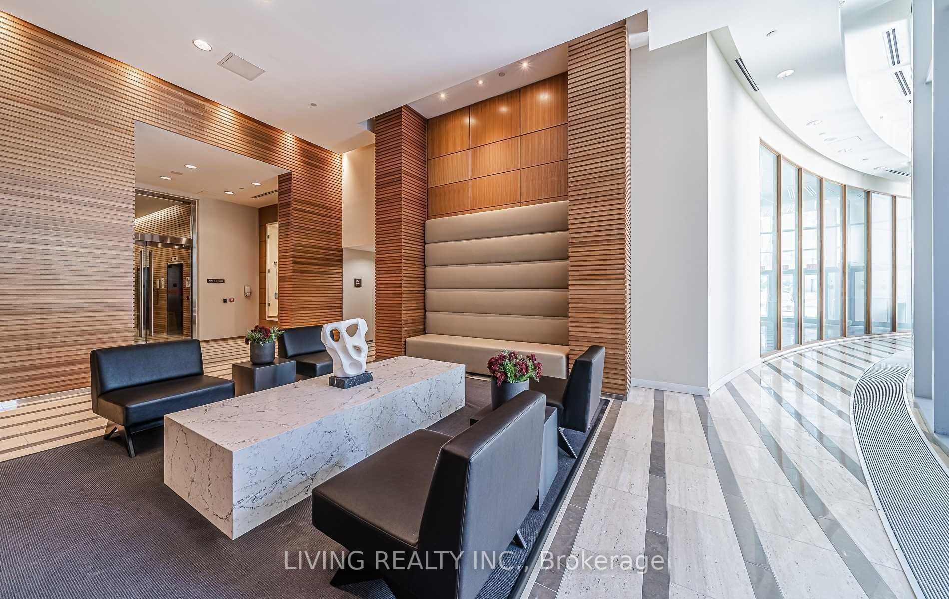 2191 Yonge St, #3903