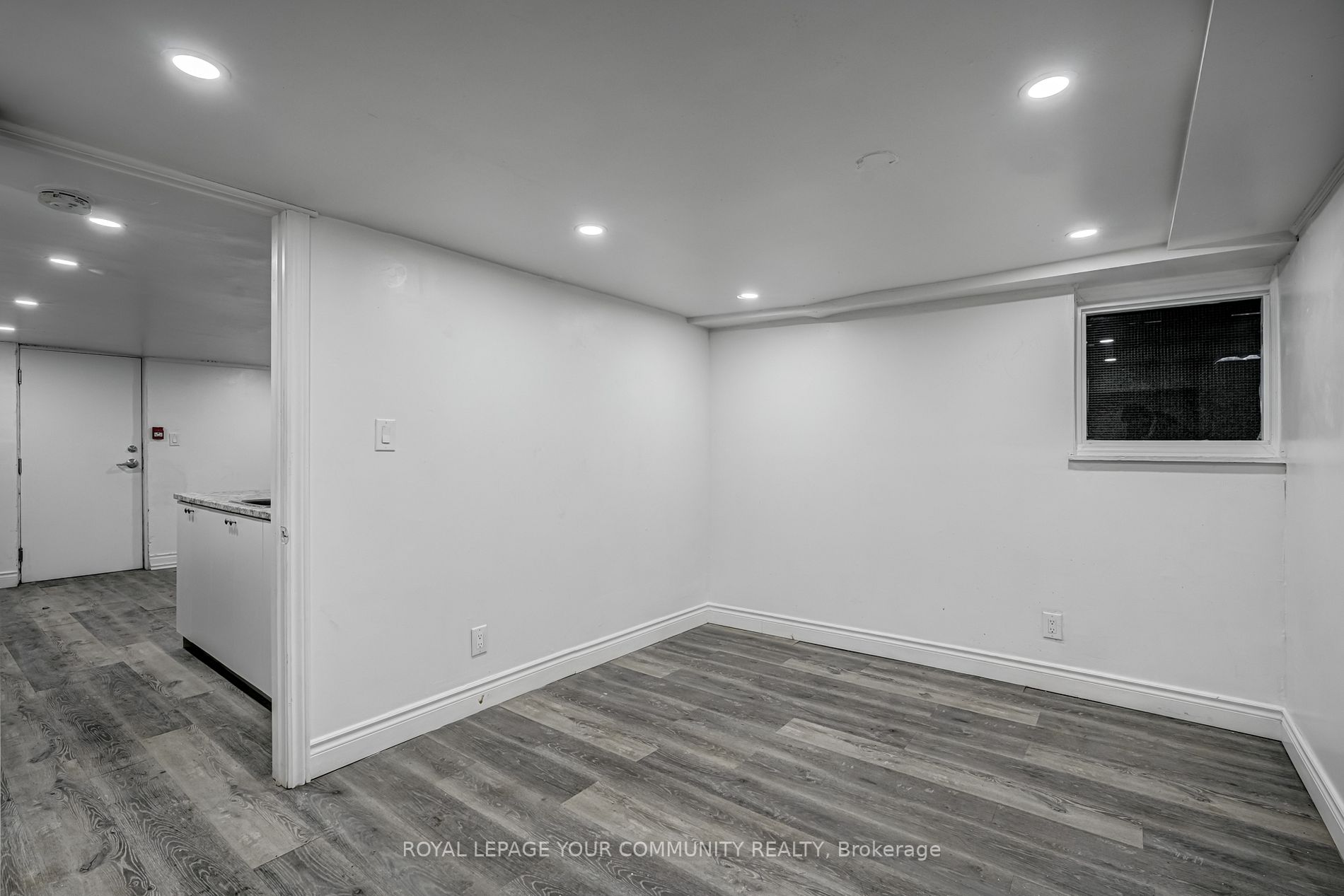177 Carlton St, #B2