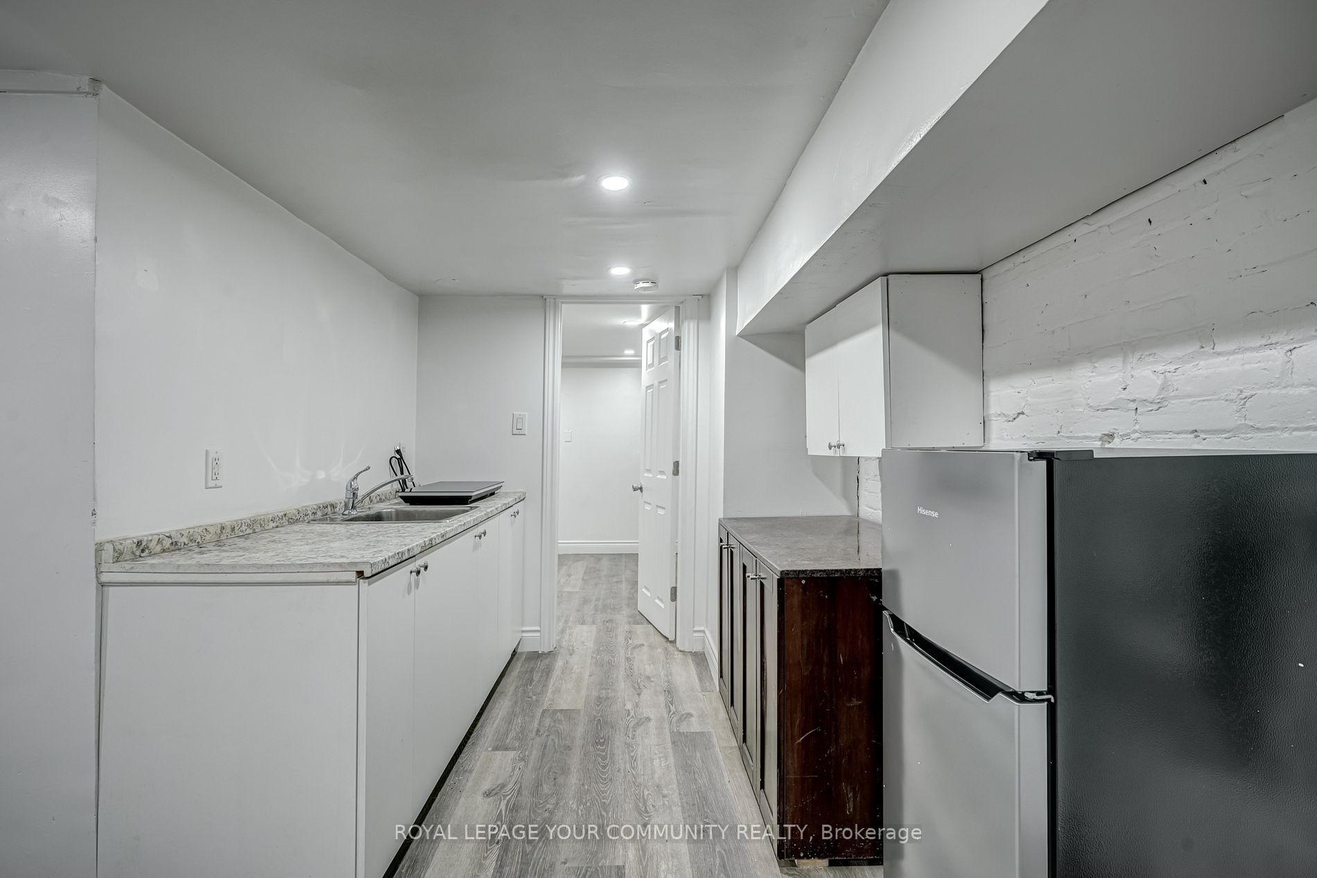 177 Carlton St, #B2