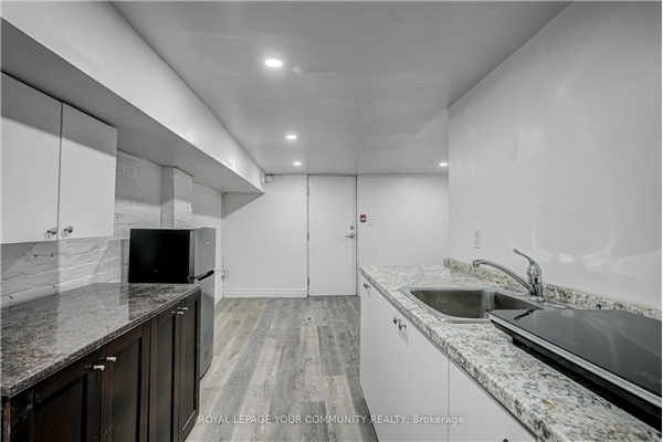 177 Carlton St, Toronto