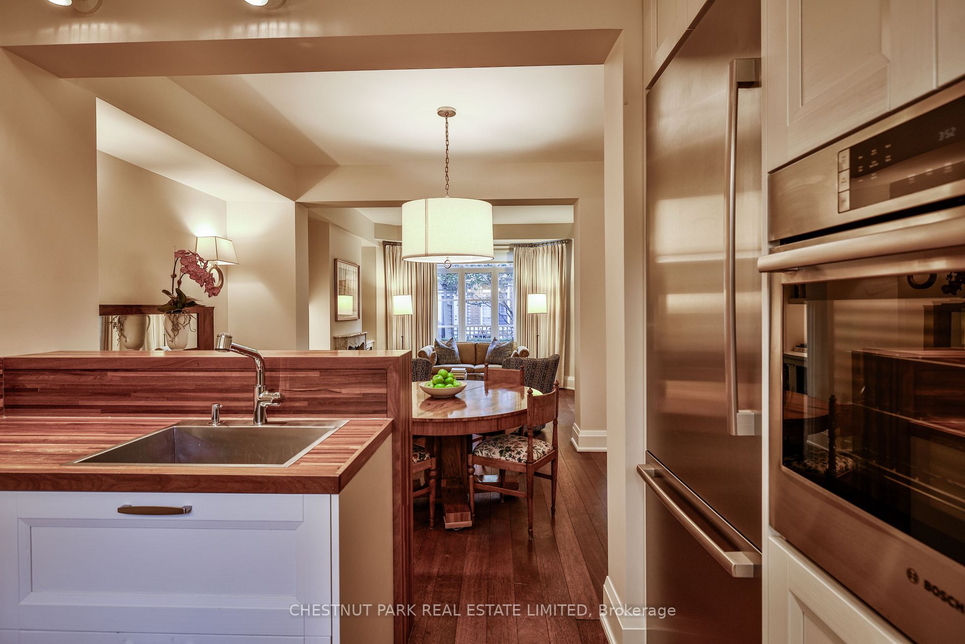 31 Shaftesbury Ave, #13