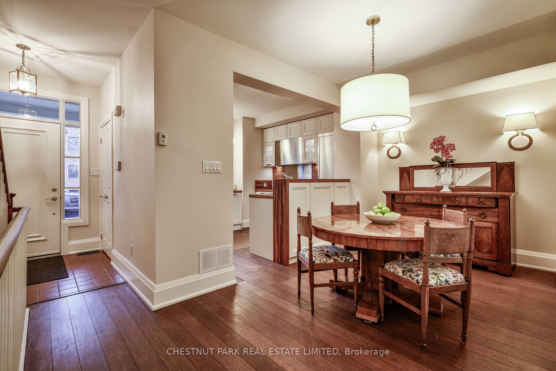 31 Shaftesbury Ave, #13