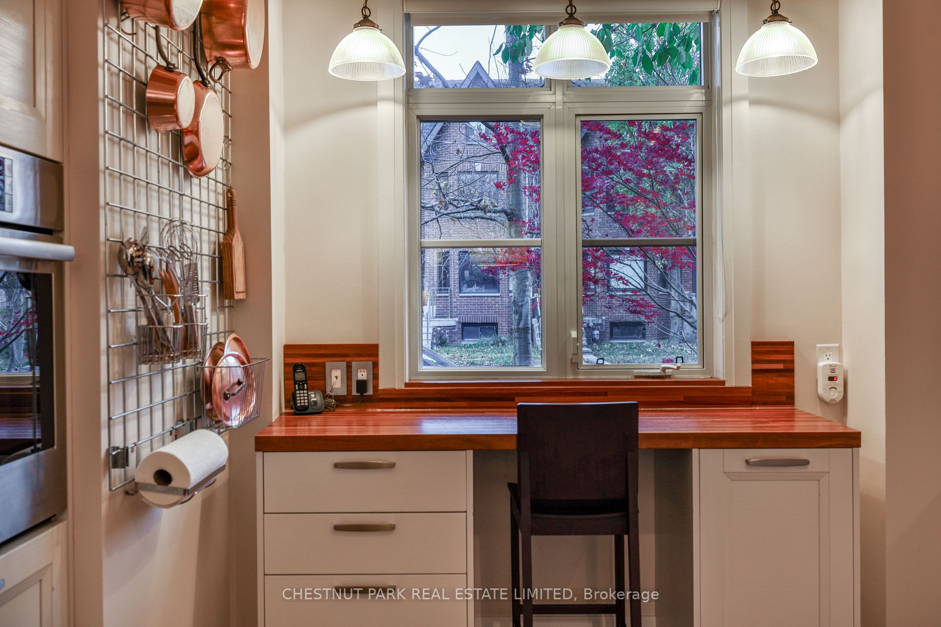 31 Shaftesbury Ave, #13