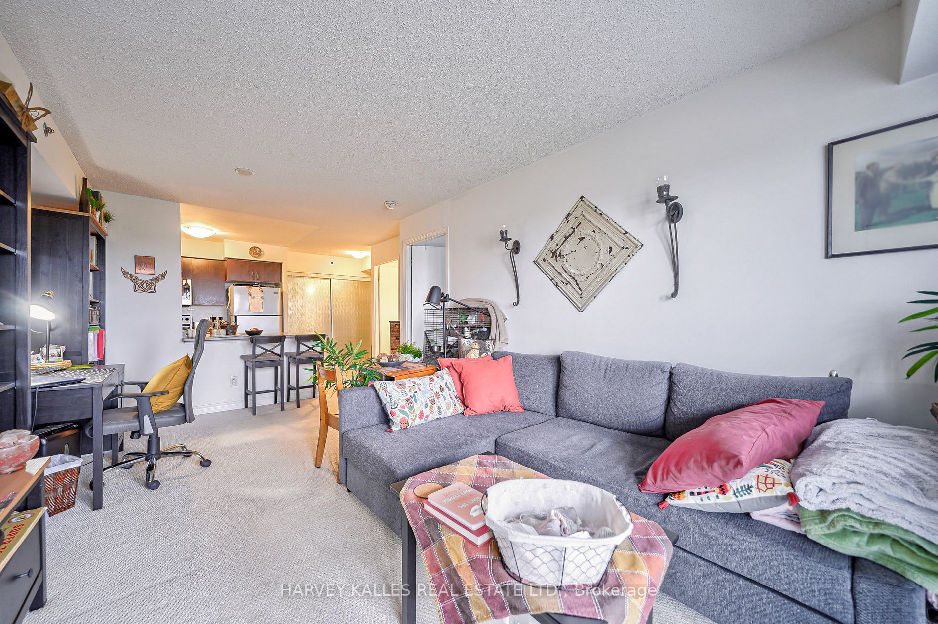 35 Saranac Blvd, #1007