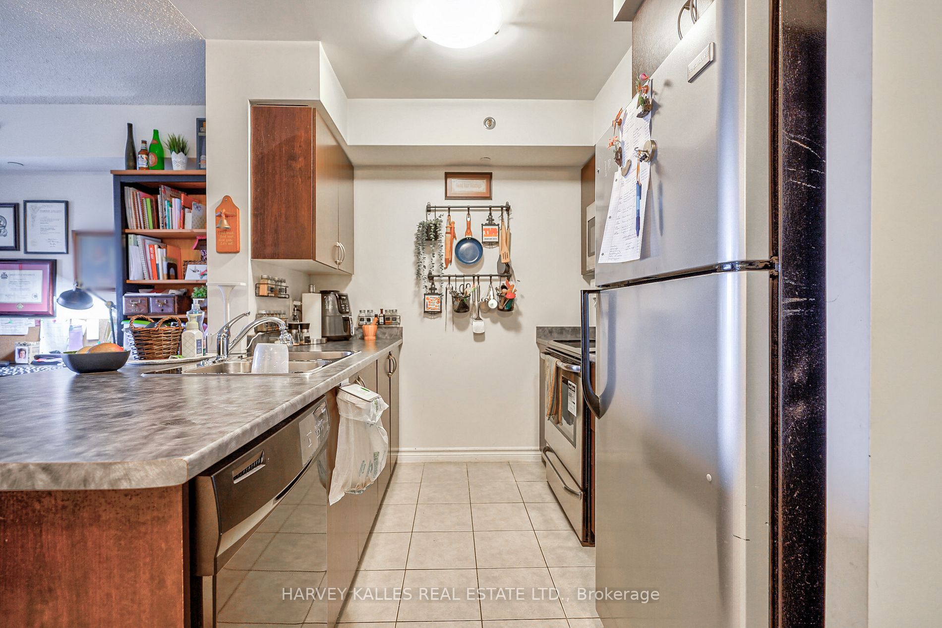 35 Saranac Blvd, #1007