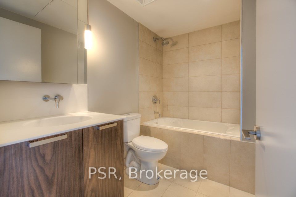 95 Bathurst St, #1303