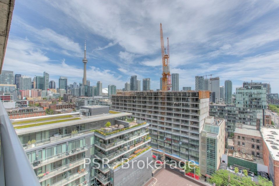 95 Bathurst St, #1303