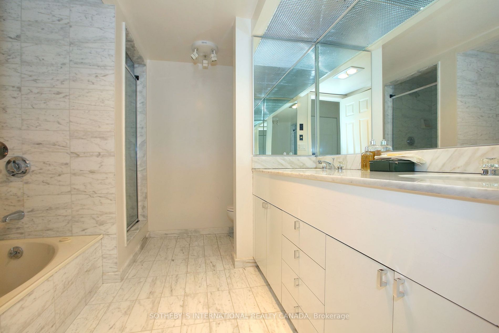 175 Cumberland St, #2008