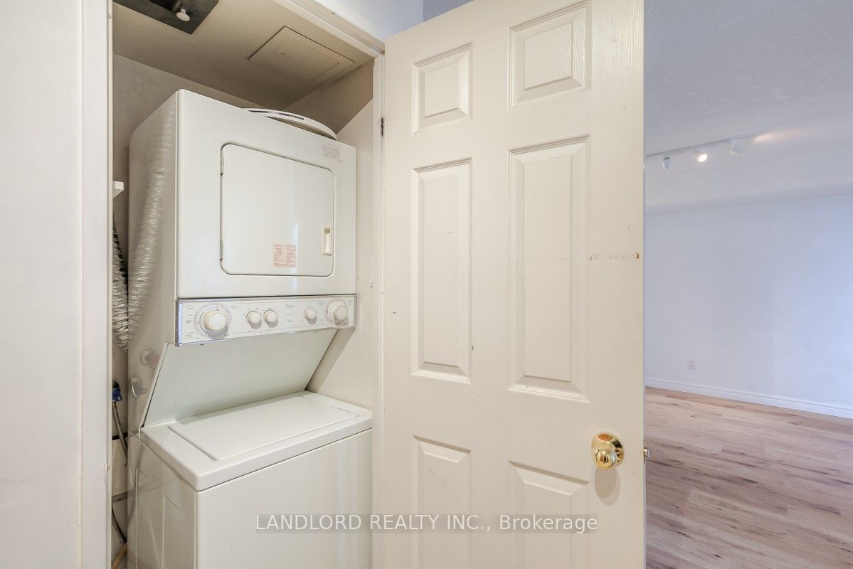 256 Doris Ave, #801