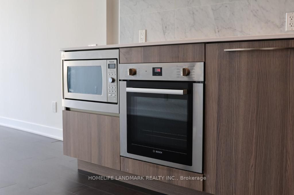 17 Bathurst St, #3911