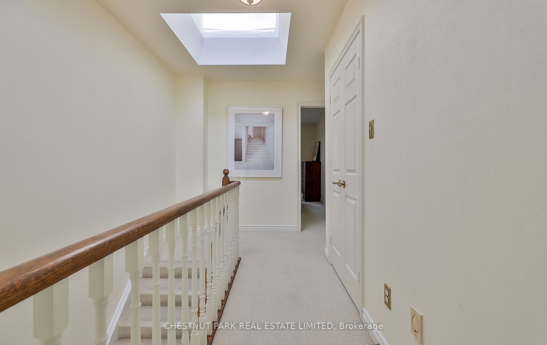 58 Hillsdale Ave E