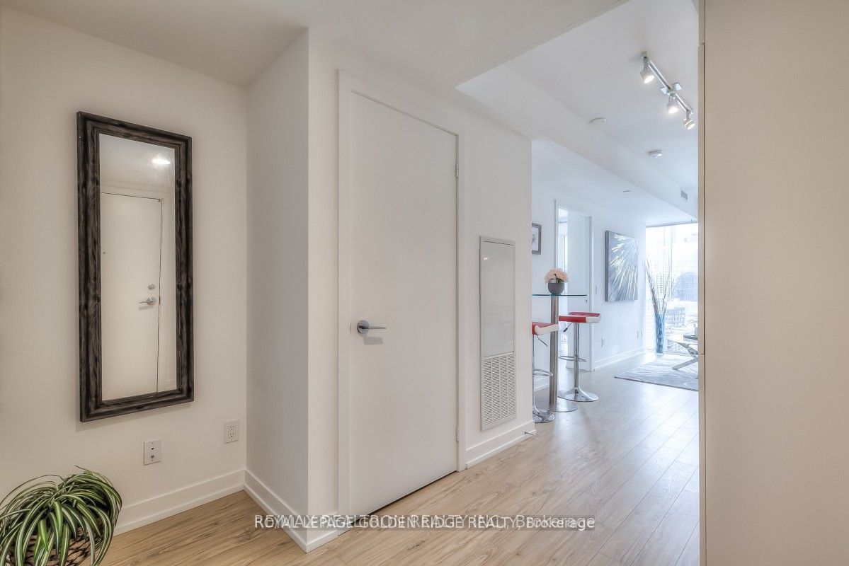 85 Wood St, #2605