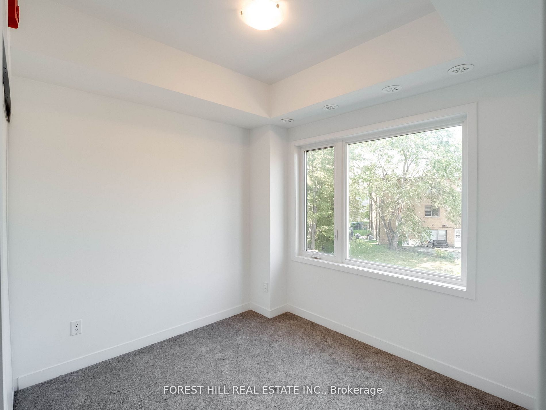 12 Marquette Ave, #8