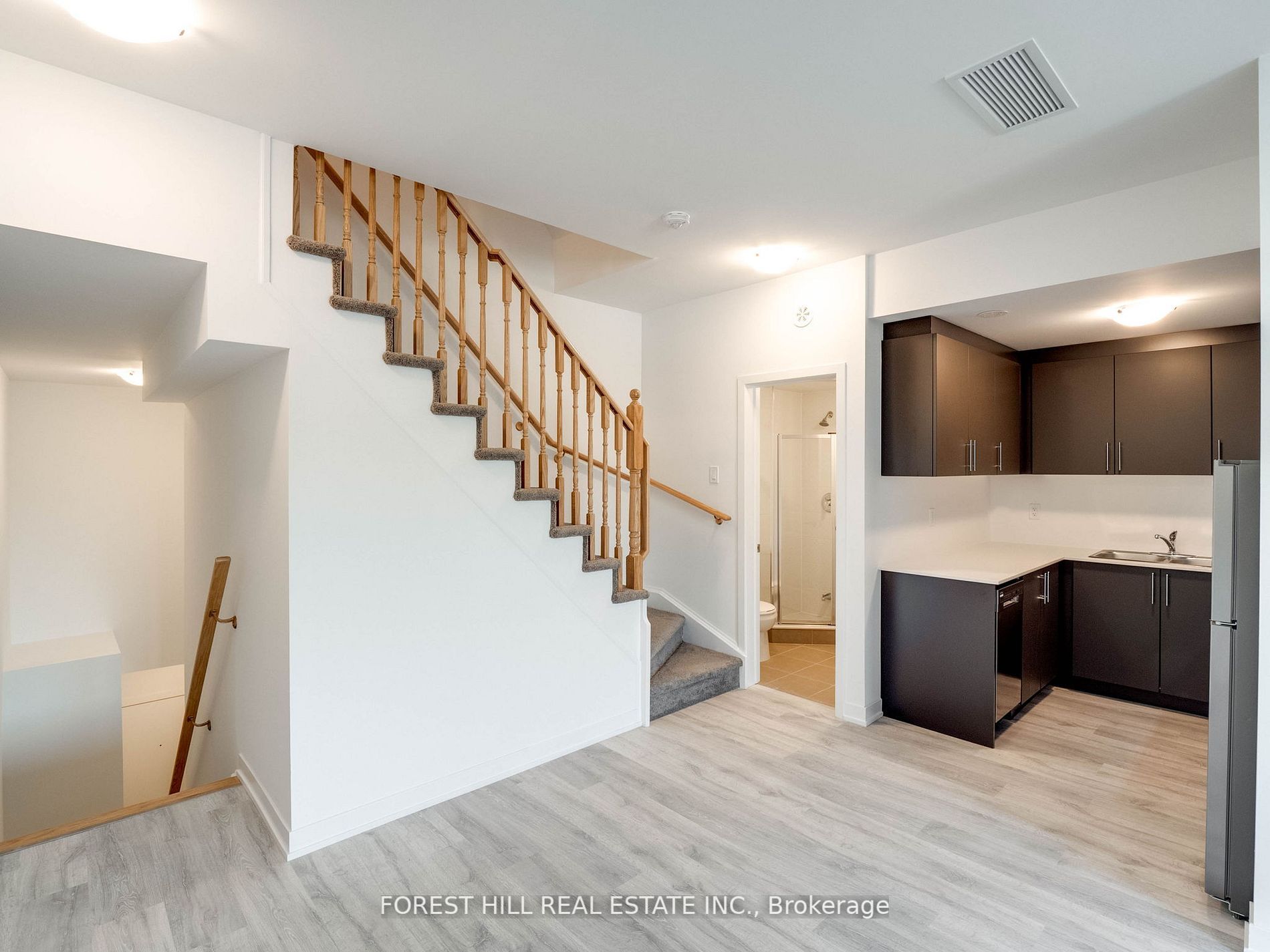 12 Marquette Ave, #8