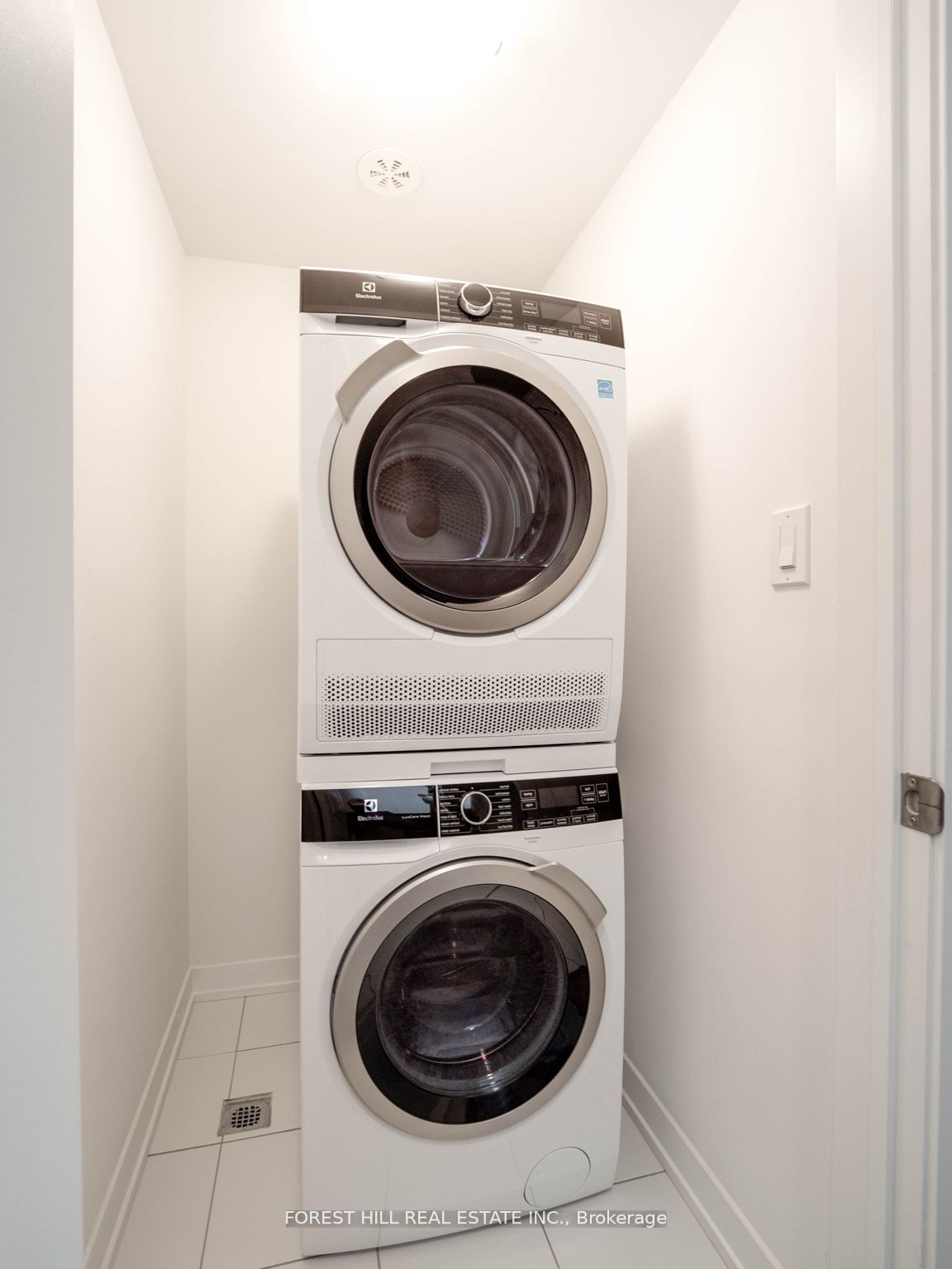 12 Marquette Ave, #8