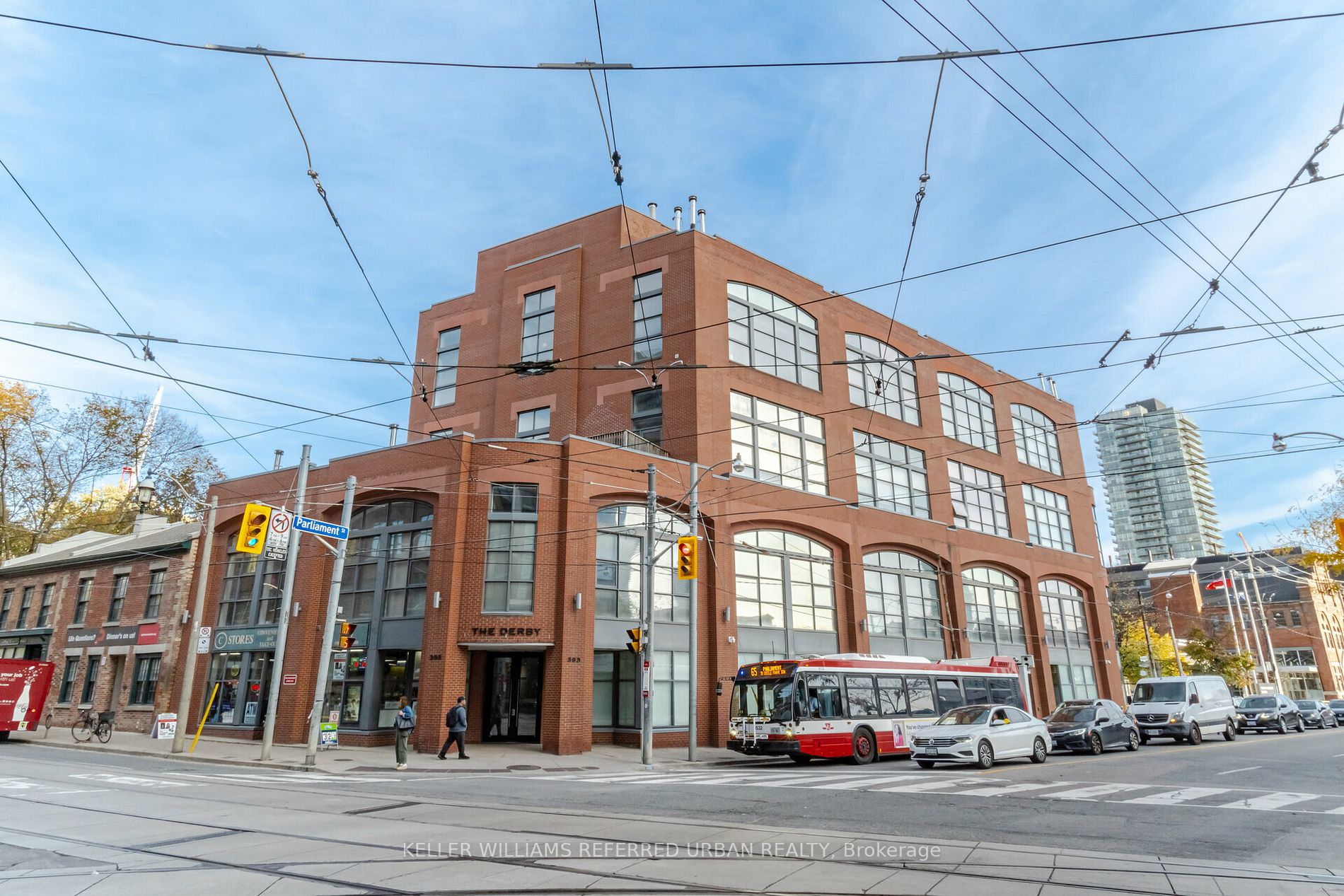393 King St E, #303