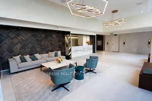 101 Roehampton Ave, #316