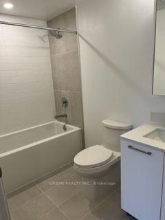 101 Roehampton Ave, #316