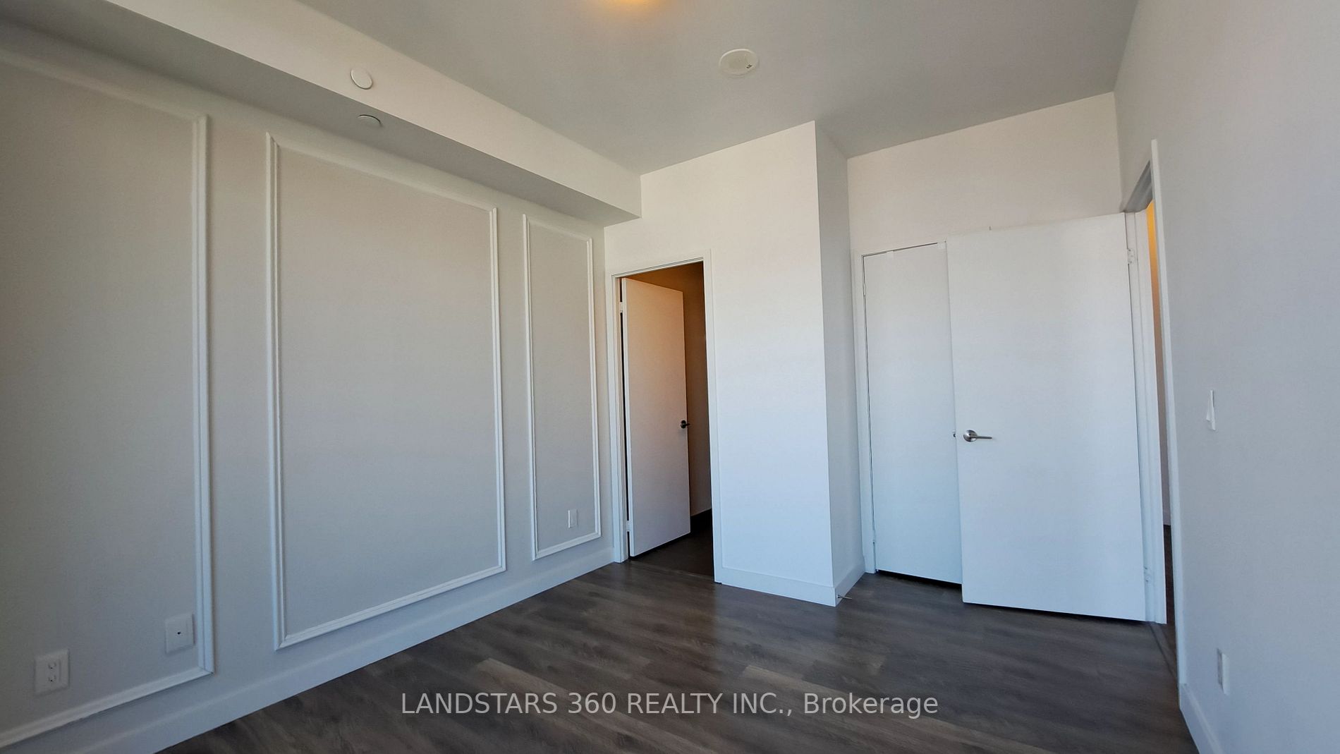 8 Eglinton Ave E, #4105