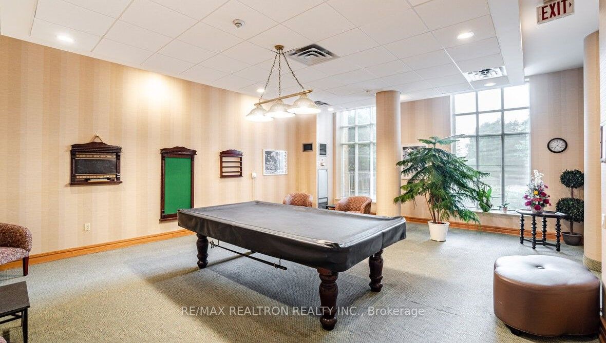 11 Thorncliffe Park Dr, #313
