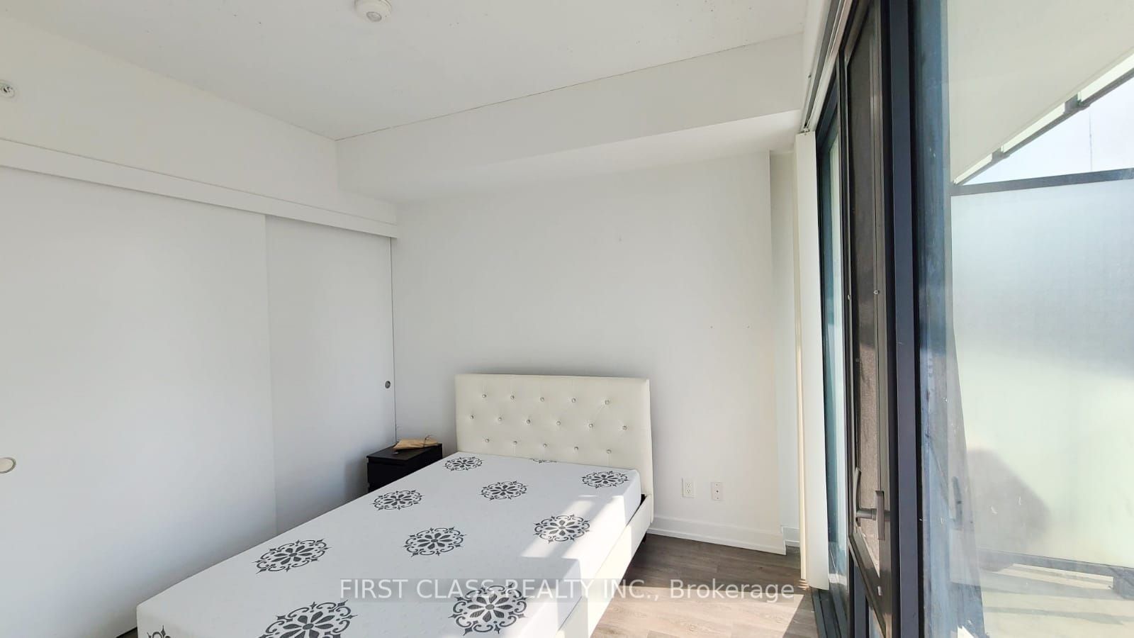 161 Roehampton Ave, #1202
