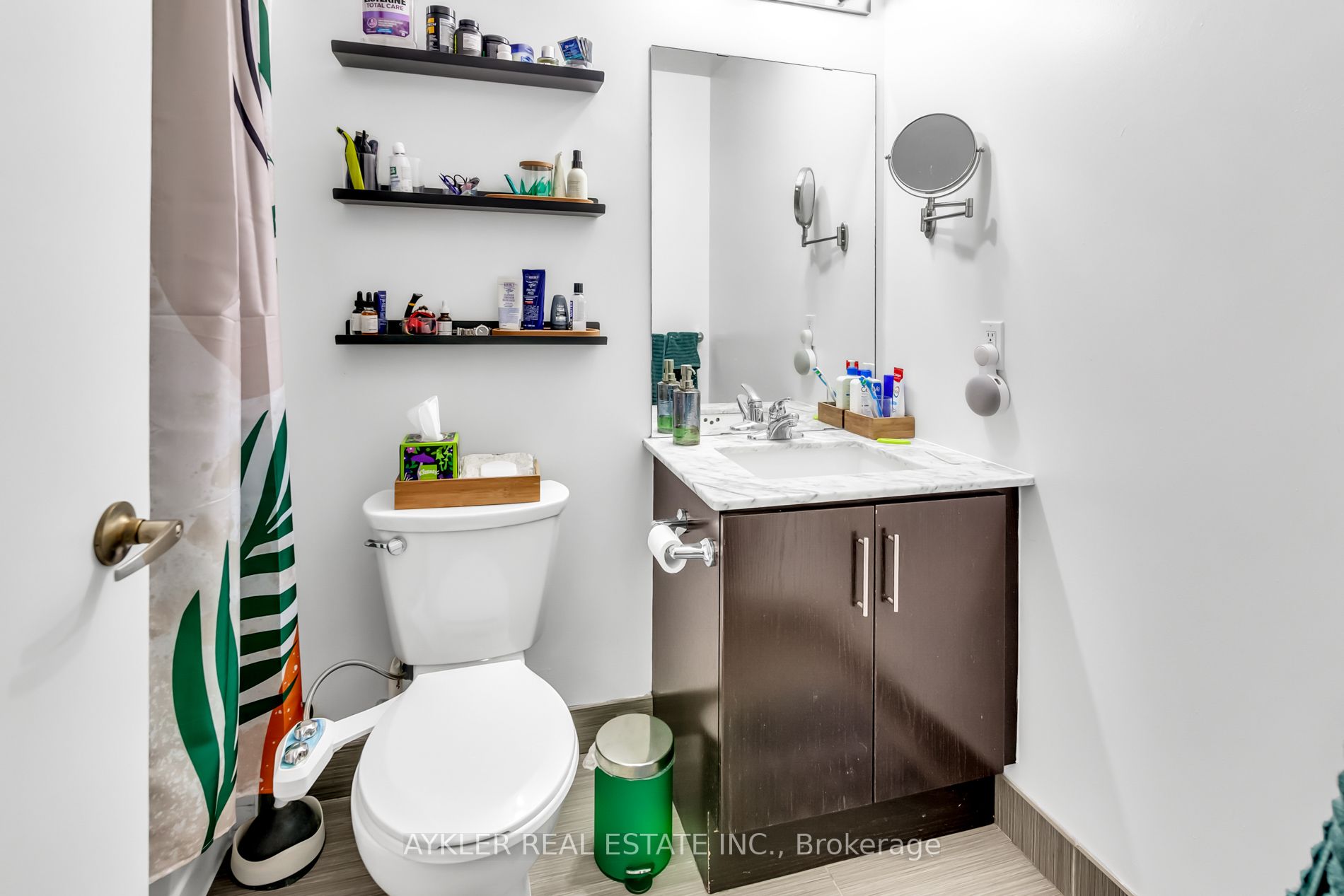 10 Wellesley Place, #405