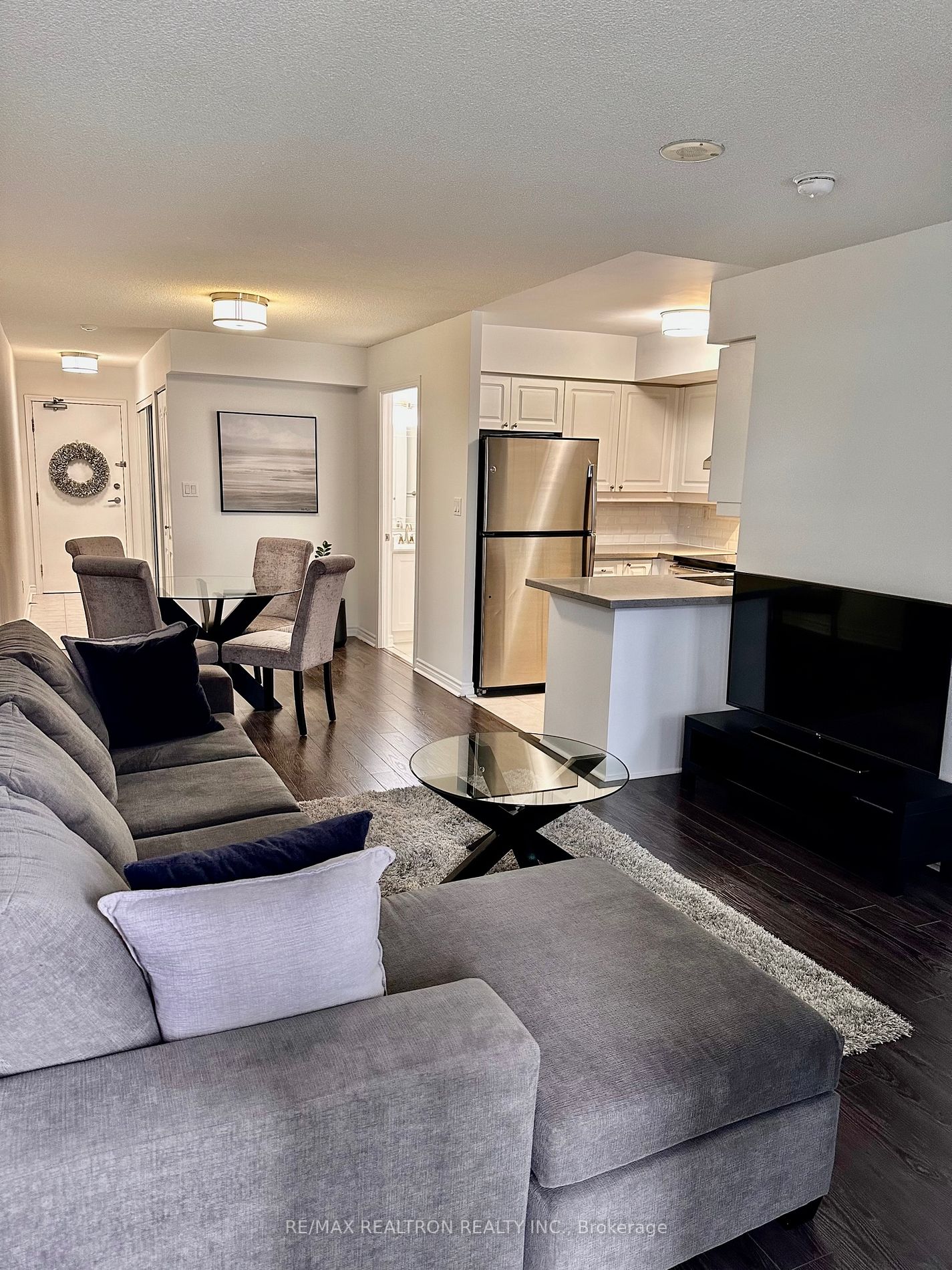 3 Rean Dr, #513