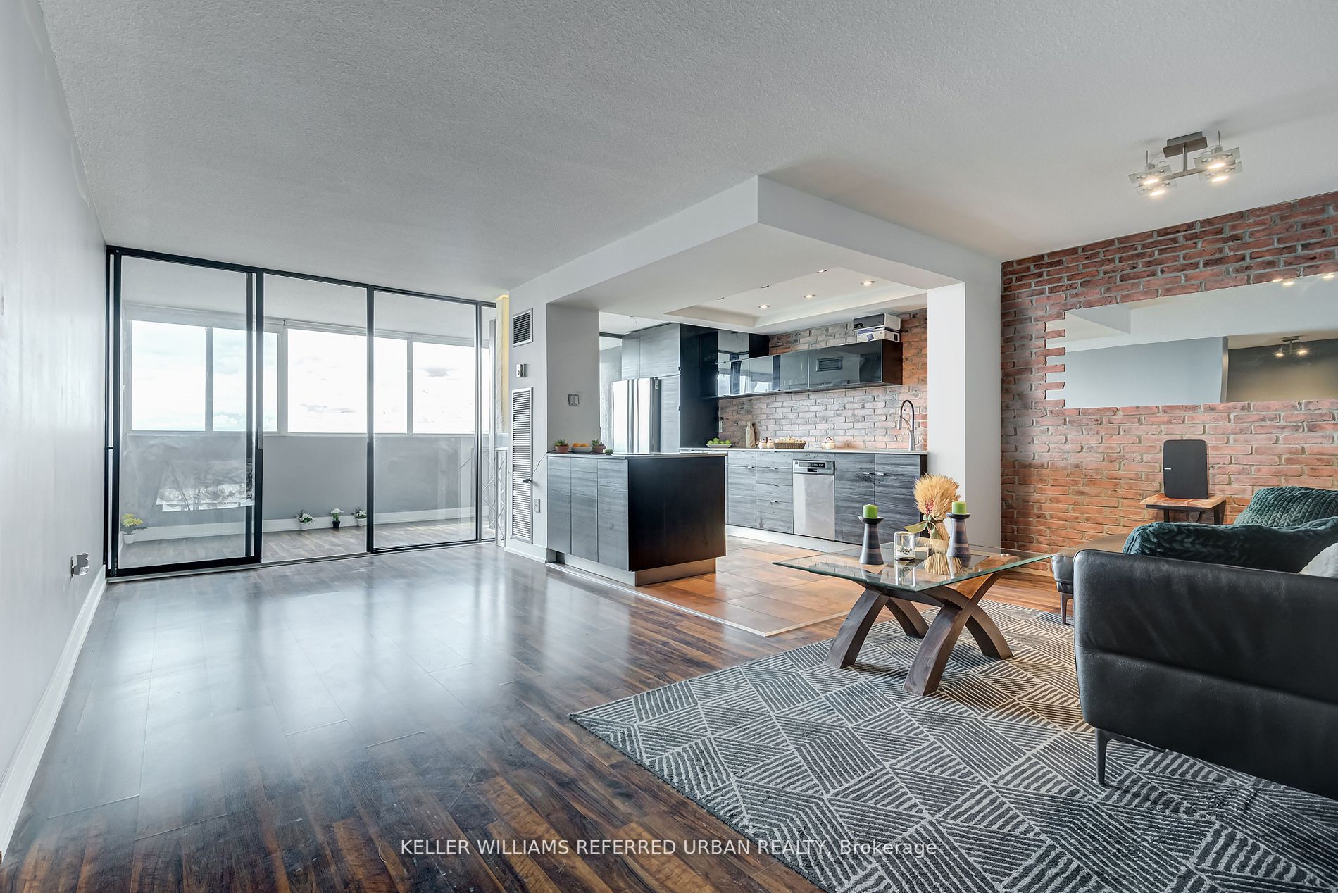 80 Antibes Dr, #2201