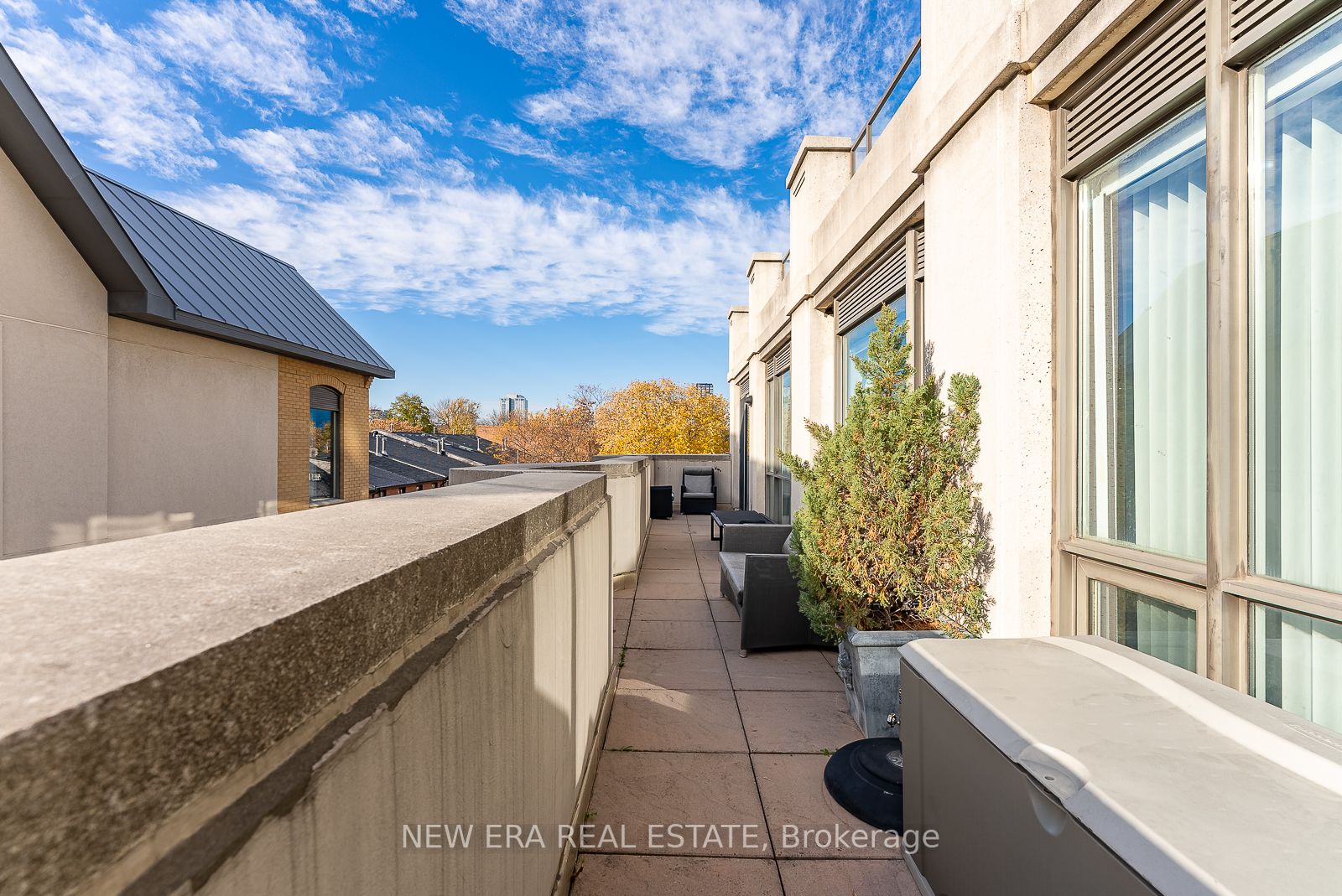 18 Beverley St, #506